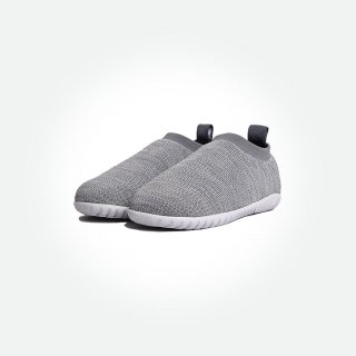 17. Pyopp Gallop Sneaker Misty Grey on White, Desain Ekslusif dan Berkelas