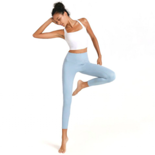 30. Yoga Set Sportswear, Makin Semangat Olahraga