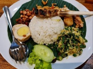 Nasi Betutu Rahayu Wayan Rupa