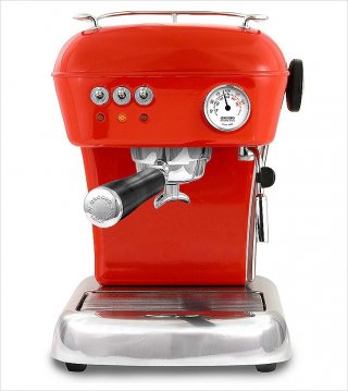 業務用に近い本格スチームノズルが嬉しい！
本気でエスプレッソに取り組みたいふたりへ