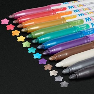 12. Metallic Markers Permanent Paint Pens by ANYUKE, Hasil Warna Mengkilap