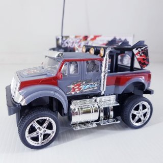 Mainan Mobil RC Jeep OffRoad King Driver