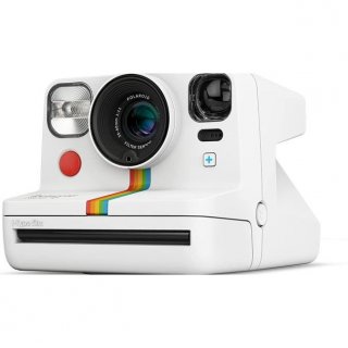 11. Polaroid Now+ i-type, Si Futuristik dengan Hasil Klasik