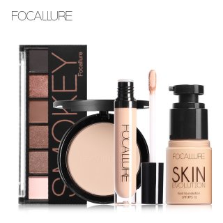 9. Perlengkapan Make Up dari Focallure yang Lengkap
