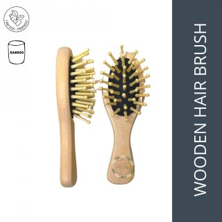 29. Re.ia Hair Brush Bamboo, Sisir Ramah Lingkungan yang Terbuat dari Bambu