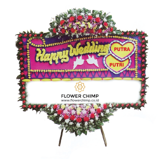 6. Wedding Bells, Flower Board Megah yang Elegan untuk Menunjukkan Rasa Suka Cita