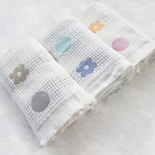 24. Dr.Bebe Baby Burb Towel Floral, Handuk Multifungsi