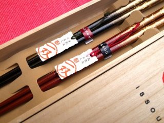 いつまでも仲睦まじくいて欲しい!
そんな幸せを願った夫婦箸