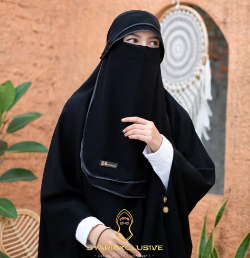 18. Cadar Niqab Bandana Flap Poni