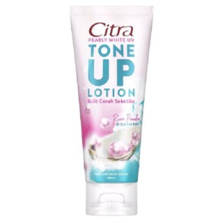 7. Citra Tone Up Pearly glow UV Lotion