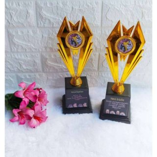 Piala Tropy Kecil Custom Kejuaraan Lomba Satuan