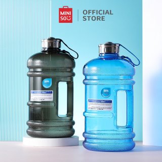 22. MINISO Botol Air Minum 2.2L, Bisa untuk Keseharian di Rumah