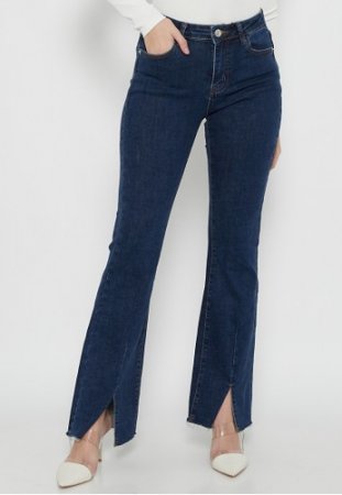 10. Odiva Woman Emie Flared Jeans Blue, Modelnya Bagus