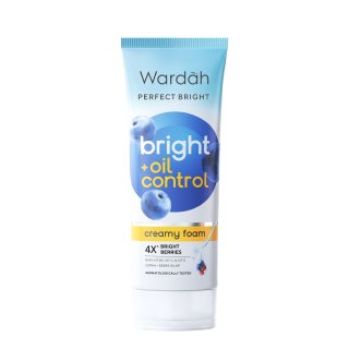 1. Wardah Perfect Bright Oil Control Creamy Foam
