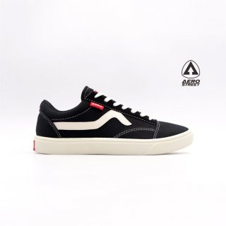 Aerostreet Massive Low Hitam Natural 21AA30