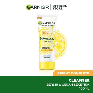 3. Garnier Bright Complete Vitamin C Face Wash untuk Kulit Bersih dan Cerah Seketika