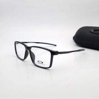 24. Frame Kacamata Minus Oakley Conductor 8 Menggunakan Lensa Photocromic