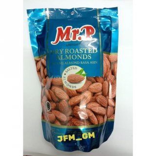 19. Mr. P Dry Roasted Salted Almonds, Mudah Dibawa Kemana Saja