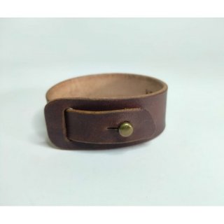 15. Keizo Leather Bracelet, Cocok Dipakai Sehari-hari