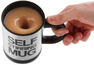 9. Self-stirring Mug agar Memudahkannya saat Menyeduh Kopi