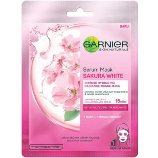 3. Garnier Serum Mask Sakura White, Kulit Terasa Lembap Merah Merona