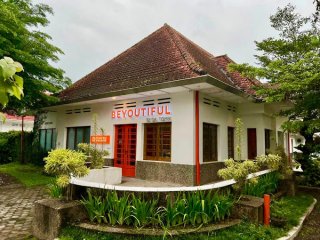 Beyoutiful by Dr. Tompi Yogyakarta