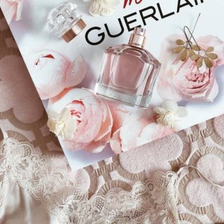 7. Mon Guerlain Florale EDP, Menggoda dan Semerbak Sepanjang Hari