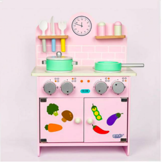14. Kitchen Set Mainan untuk Calon Koki