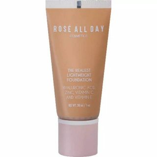 1. Rose All Day The Realest Lightweight Foundation, Riasan Bebas Kilap
