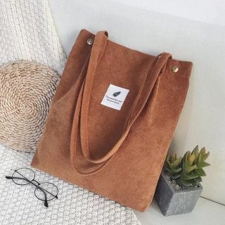5. Tote Bag Corduroy, Fashionable untuk Aneka Acara