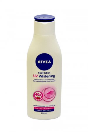 Nivea Body Lotion UV Whitening