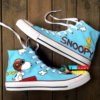 20. Sepatu Lukis Snoopy, Tampil Menggemaskan dan Lucu