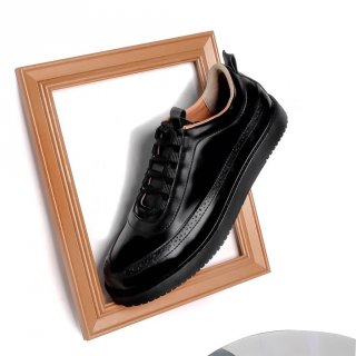 10. Brygan Craftmanship Sepatu Sneakers Pria yang Bisa Menemani Kerja