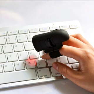 16. Mouse Laptop Mini Finger Mouse, Menggunakan Mouse dan Keyboard Secara Bersamaan