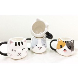 14.Cat Mug Berbentuk Lucu dan Imut Untuk Pecinta Kucing 