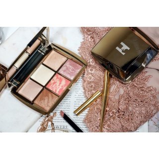 19. Hourglass Ambient Lighting Palette, Tampilan Glowing Semakin Menonjol