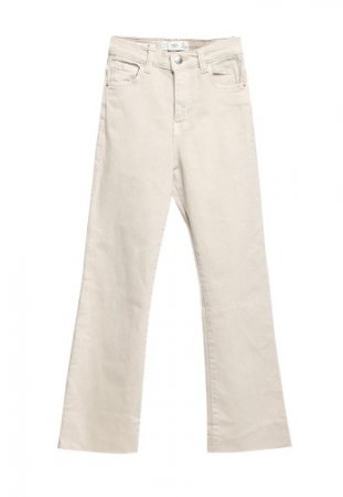 9. Mango Flare Jeans, Simpel dan Minimalis