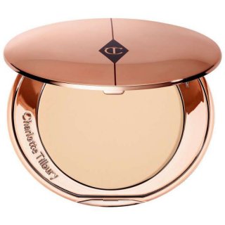 27. Charlotte Tilbury Airbrush Flawless Finish Powder, Bantu Ratakan Warna Kulit