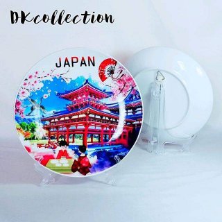 2. Souvenir Pajangan Piring Japan, Cantik untuk Dipajang di Rak