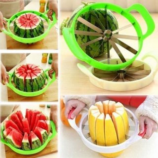 13. Watermelon Cutter Mempermudah Memotong Semangka 