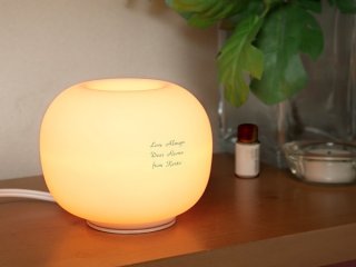 やわらかい灯りと香りが
癒しの時間になる