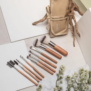 Mineral Botanica Brush Set Kit