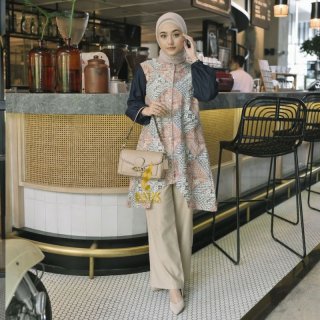Tunik Batik Wanita Original Prabuseno Motif Falisha Model Kancing Depan