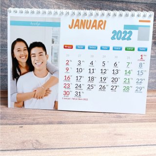 9. Kalender Meja Duduk Landscape Custom A5 Bisa jadi Pengingat Saat Bertemu
