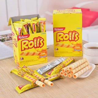 18. Richeese Nabati Roll’s Cheese Wafer Stick, Rasa Sangat Renyah dan Praktis