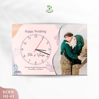 24. Jam Dinding Kotak Custom Hadiah Ulang Tahun / Kado Wisuda / Pernikahan 