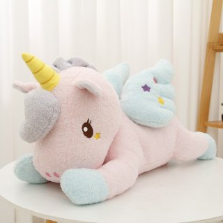 2. Lying Dreamy Unicorn Large-Sized, Warna Pink Lembutnya Bisa Melembutkan Hati Penerimanya