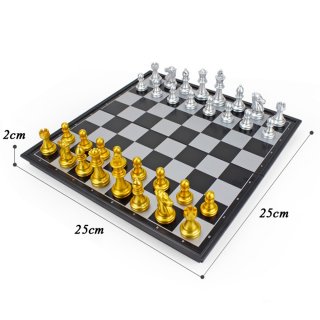 22. Chess Set Portable, Melatih Kemampuan Otak