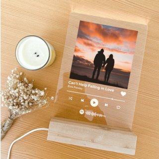 4. Custom LED Acrylic Album Art Spotify Song, Estetik untuk Dipajang di Berbagai Ruang