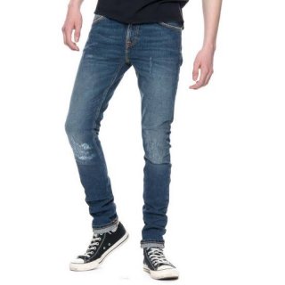 3. Nudie Jeans Tight Long John Ian, Celana Panjang Trendi untuk Hangout